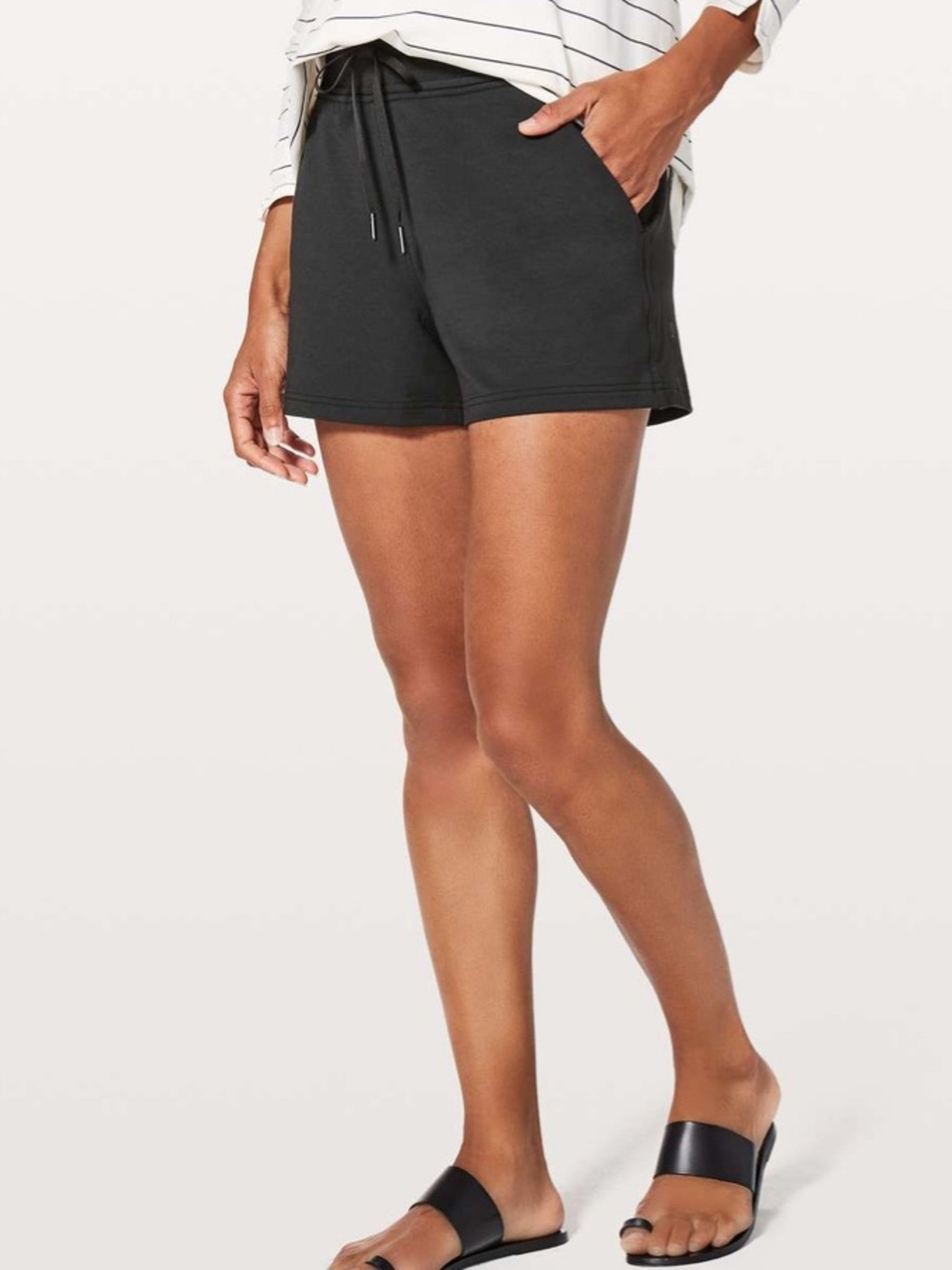Lululemon Every Moment Short *3.5" in Black